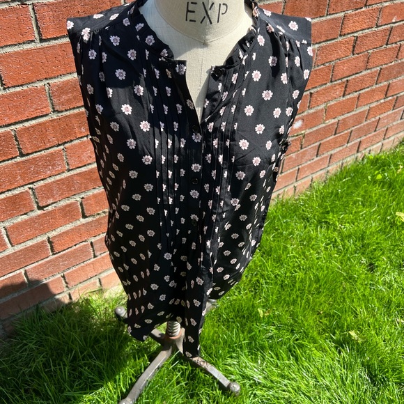 Kate Spade ditzy pleated top - Picture 4 of 8